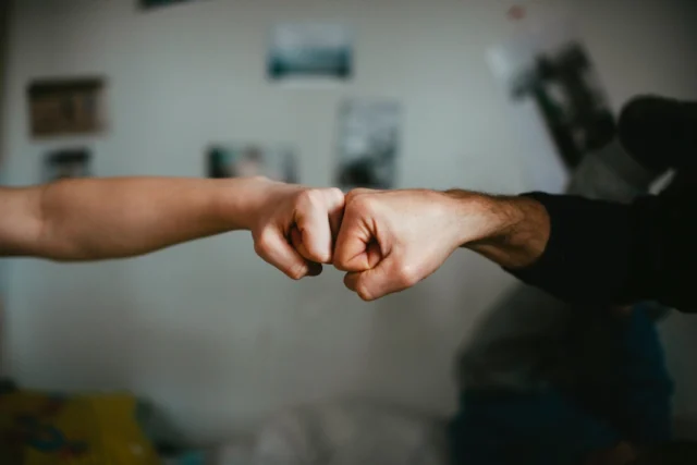 Difficulty reaching orgasm after moving in together when confidence dropped after one difficult experience: a sex clinician’s in-depth answer