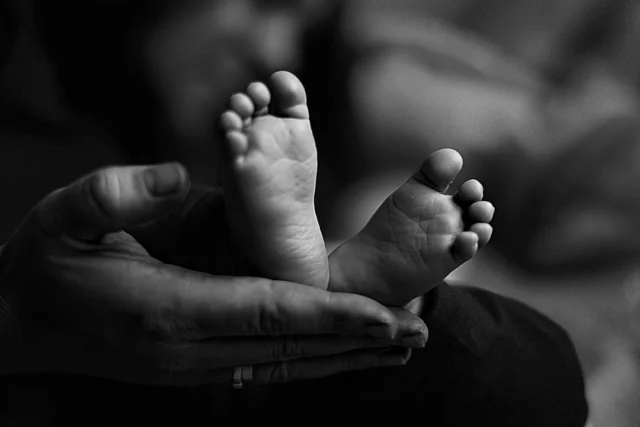 Difficulty staying aroused after becoming parents when touch no longer feels spontaneous: a sex clinician’s in-depth answer