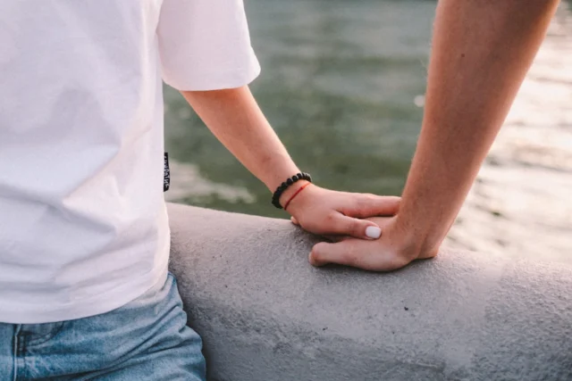 Difficulty staying aroused in a new relationship when touch no longer feels spontaneous: a sex clinician’s in-depth answer